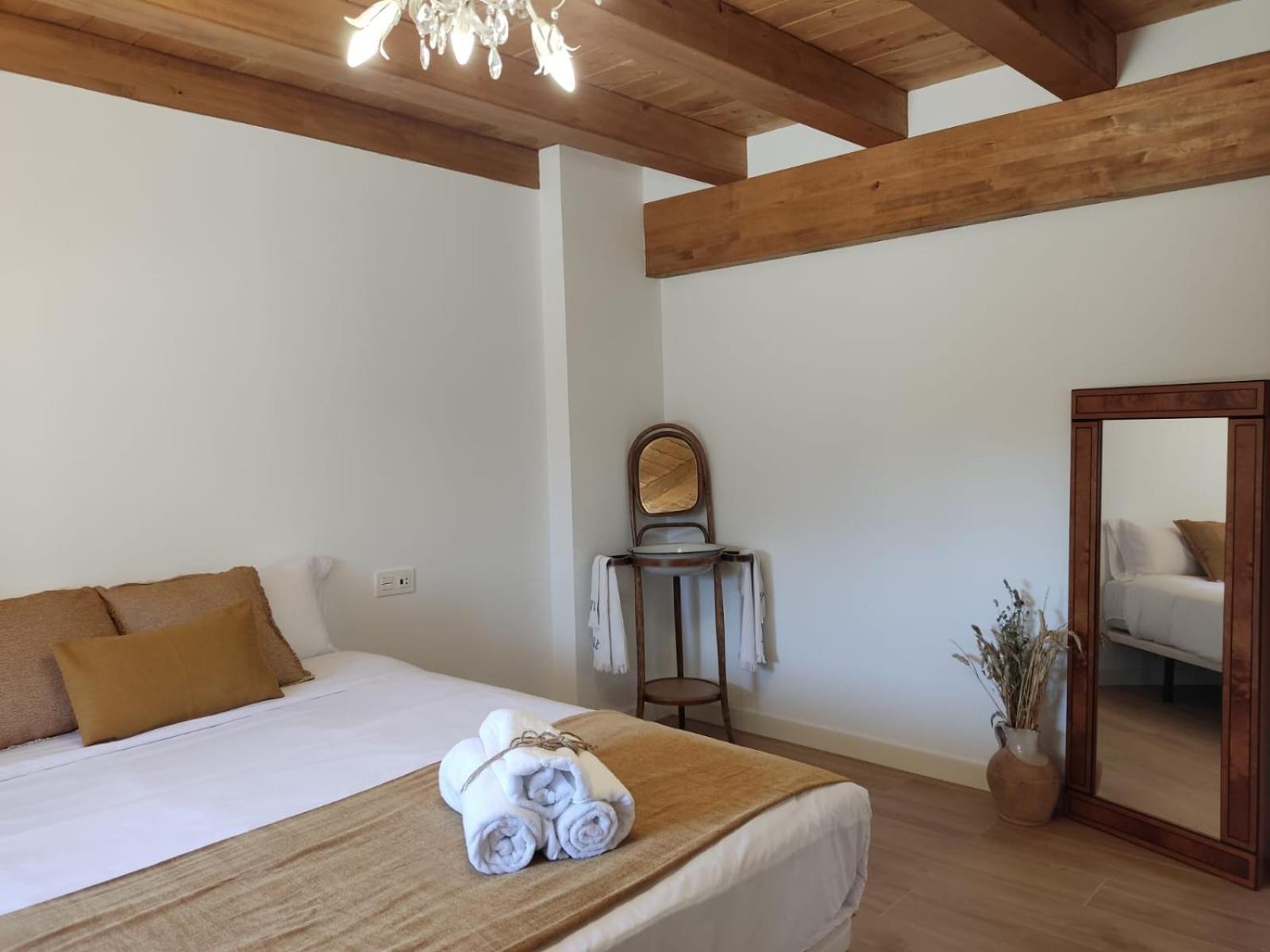 Casa Rural El Pinche Quincoces de Yuso Eksteriør bilde
