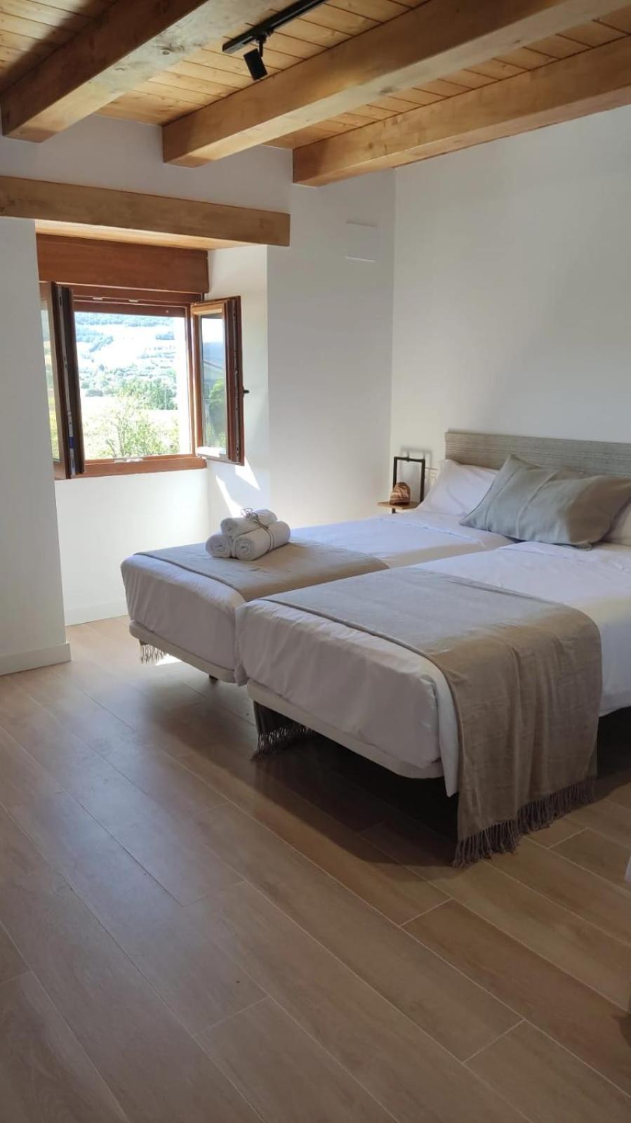 Casa Rural El Pinche Quincoces de Yuso Eksteriør bilde