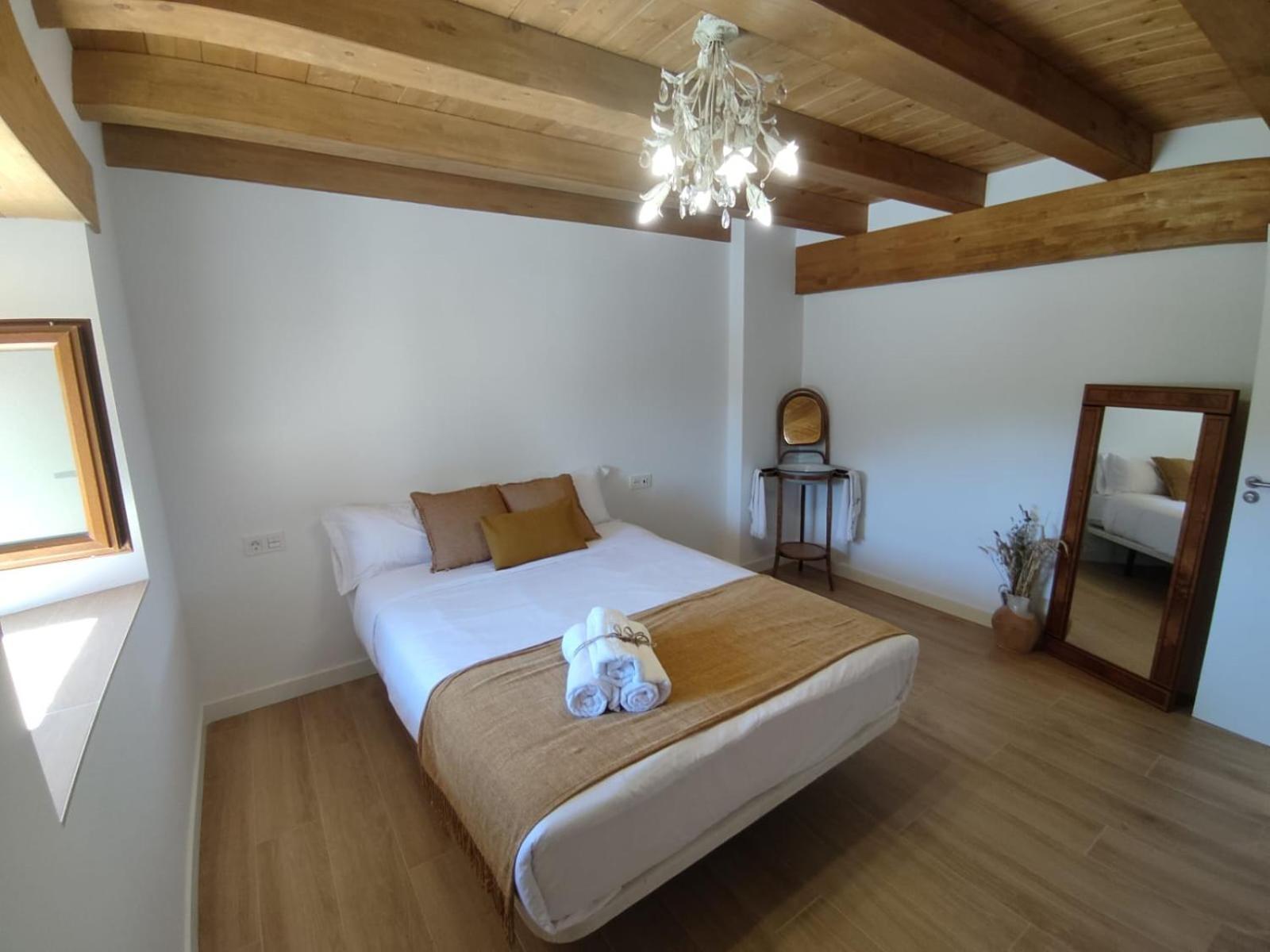 Casa Rural El Pinche Quincoces de Yuso Eksteriør bilde