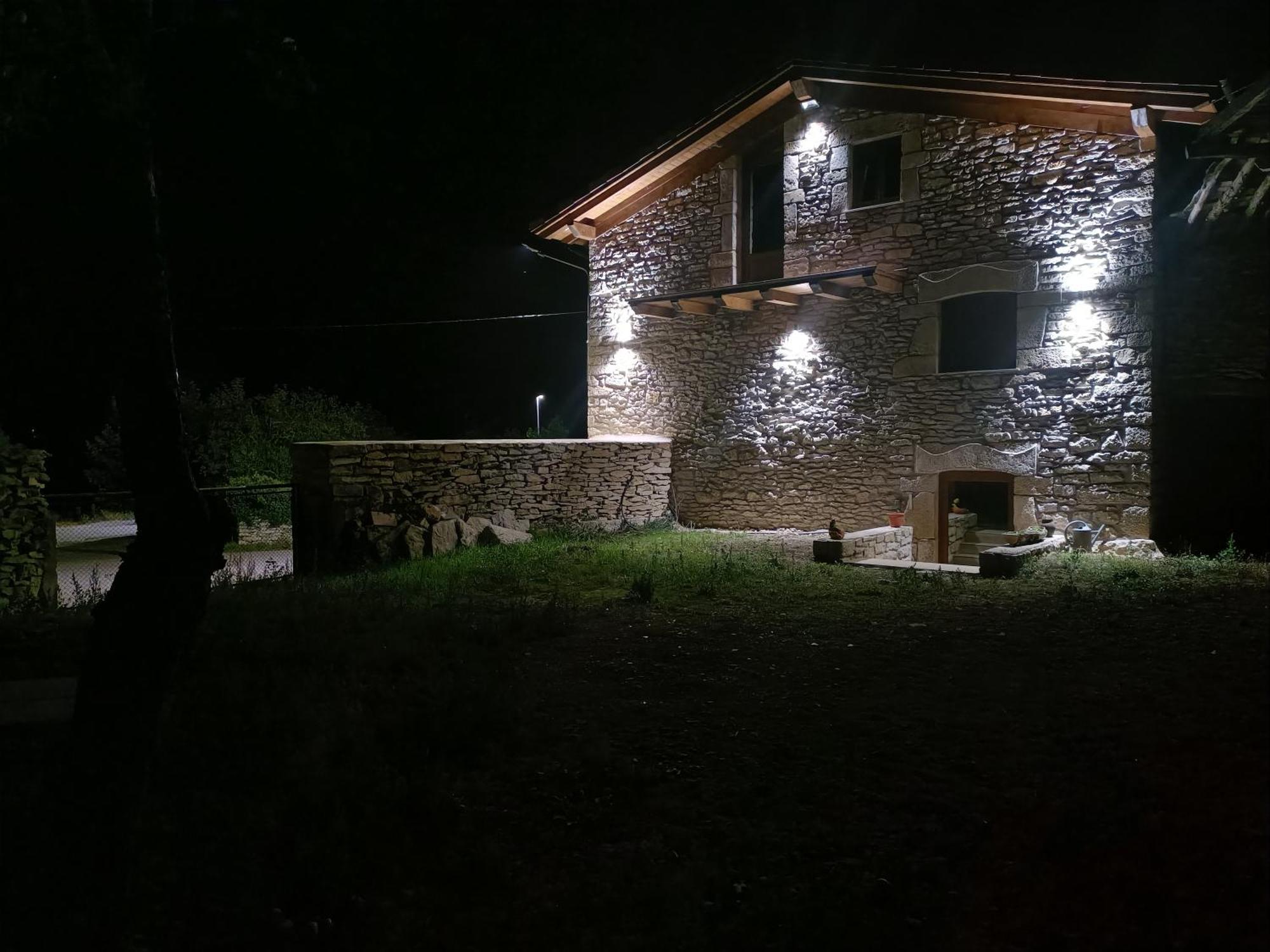 Casa Rural El Pinche Quincoces de Yuso Eksteriør bilde